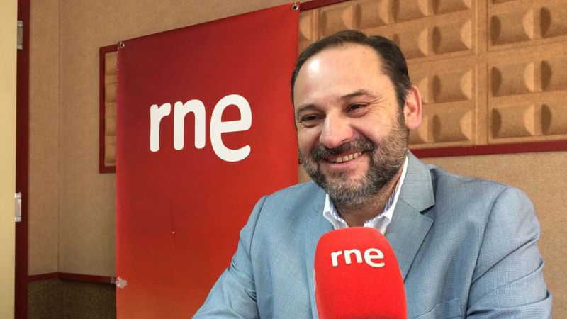 Radio 5 Actualidad - Ábalos aboga por buscar un nuevo encaje para Cataluña desde la política - Escuchar ahora