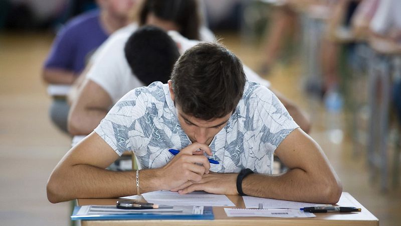 La noche en vela - Tertulia - Enfrentándonos a la selectividad - 12/06/17 - Escuchar ahora