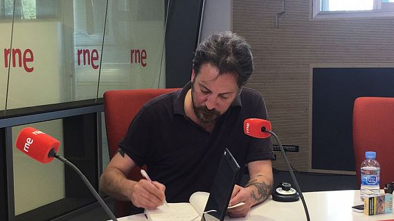 Las mañanas de RNE con Alfredo Menéndez