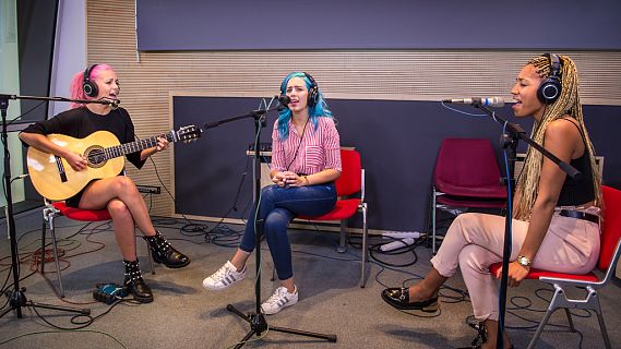 Las mañanas de RNE con Alfredo Menéndez