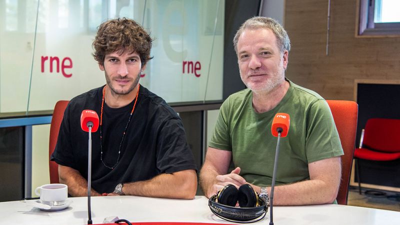 Las mañanas de RNE - Quim Gutiérrez y Andrés Koppel presentan 'La niebla y la doncella' - Escuchar ahora