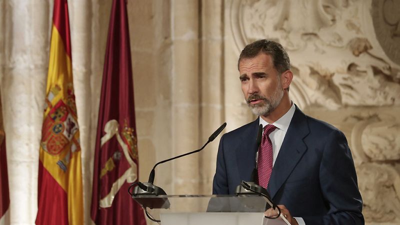 Las mañanas de RNE - Felipe VI advierte de que la Constitución Española prevalecerá frente al desafío independentista - Escuchar ahora