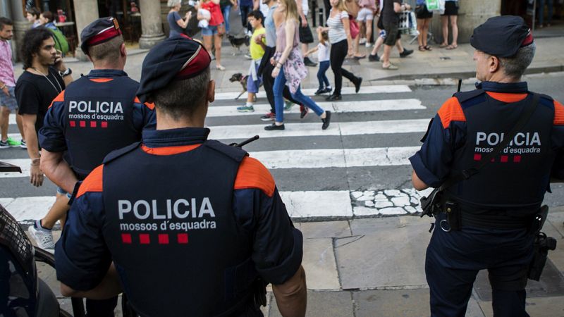 Las mañanas de RNE - Valentín Anadón (Mossos) insiste en que cumplirán las órdenes de los fiscales - Escuchar ahora