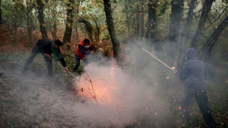 24 horas: Galicia y Asturias siguen luchando contra los incendios ...