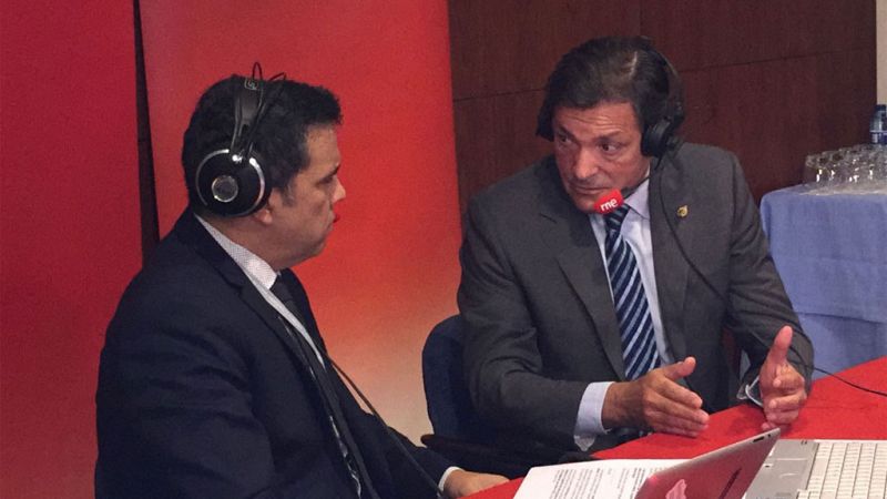 Las mañanas de RNE - Javier Fernández cree que la posición de Pedro Sánchez es la "correcta" - Escuchar ahora