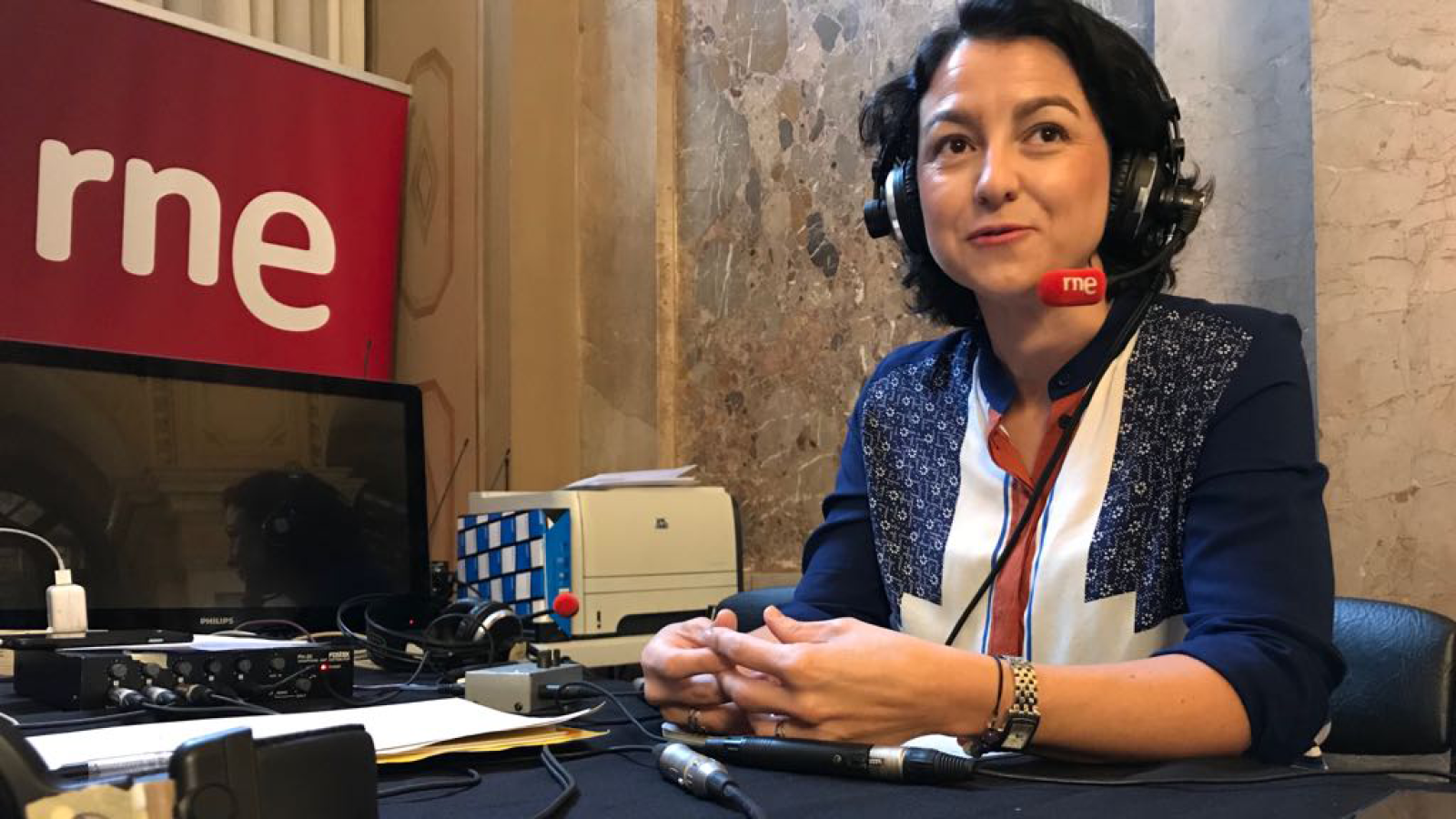 Las mañanas de RNE - Eva Granados (PSC) cree que Puigdemont está cada vez más solo - Escuchar ahora