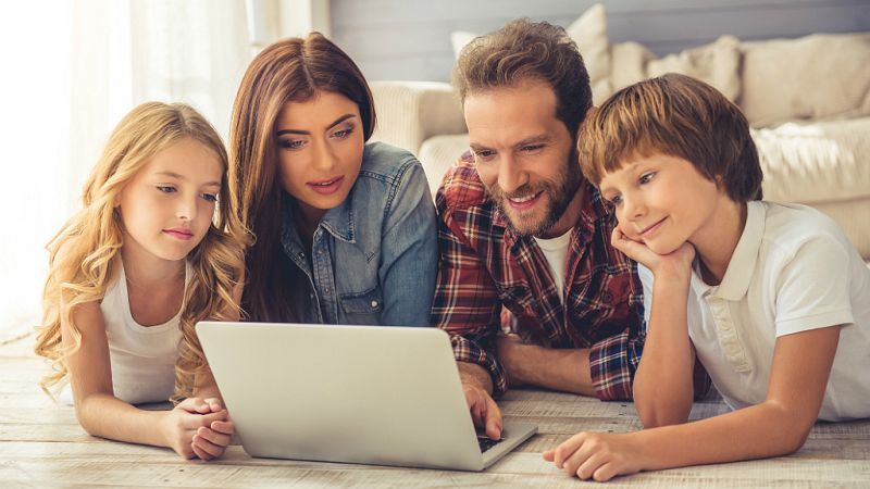 Derecho para todos - Padres, menores y redes sociales - 27/10/17 - Escuchar ahora 