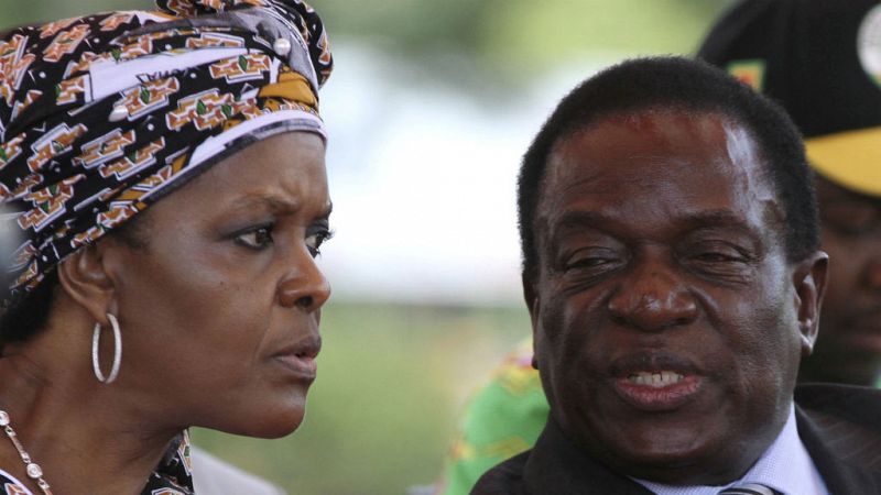 Las mañanas de RNE - Sebastián Ruiz Cabrera: "La decisión de sustituir a Mugabe se tenía que tomar" - Escuchar ahora