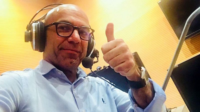 Gente despierta - Celebramos 10 años de 'Cámara abierta 2.0' con su director, Daniel Seseña - Escuchar ahora