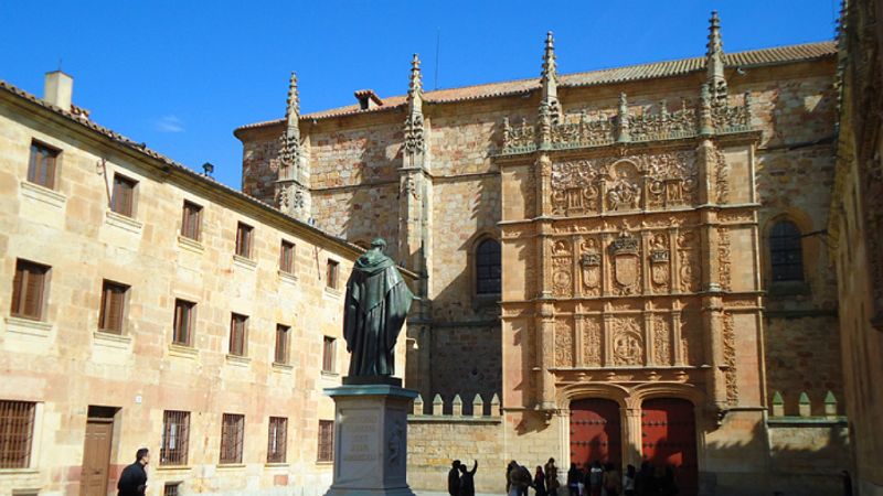 España vuelta y vuelta - Universidad de Salamanca: ocho veces centenaria - 30/11/17 - Escuchar ahora