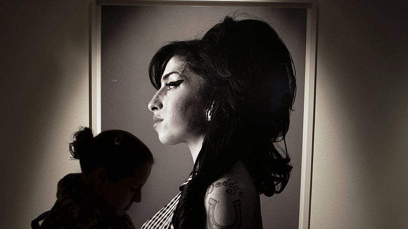 Píntalo de negro. El soul y sus historias - Amy Winehouse - 12/12/17 - Escuchar ahora