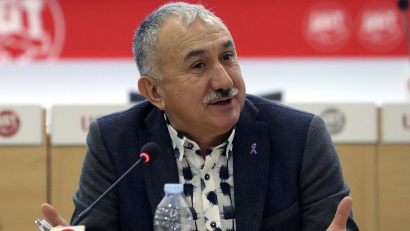 Radio 5 Actualidad - Pepe Álvarez acude a la reunión con la patronal "sin líneas rojas" - Escuchar ahora