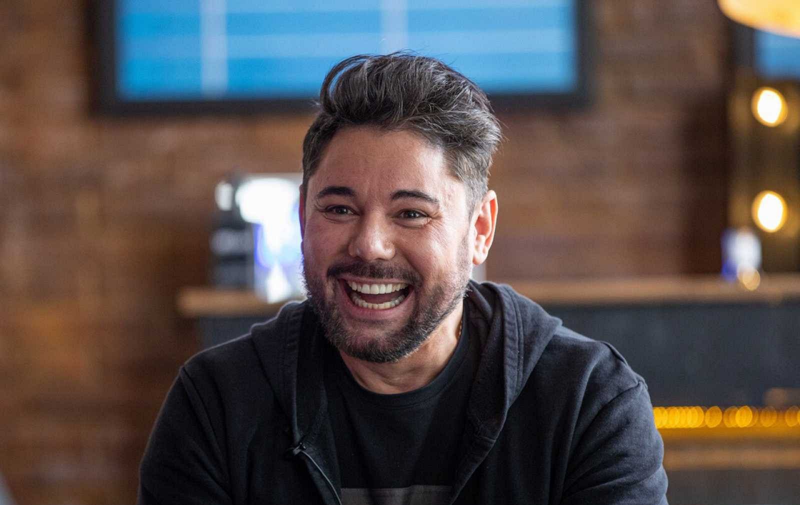 'Final y a ciegas', uno de los temas musicales del último filme de Pedro Almodóvar. El tema ha sido compuesto por Alberto Iglesias y Miguel Poveda.