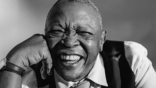 Sonideros - Sonideros: Kiko Helguera & Rodolfo Poveda - Hugh Masekela, el baobab de la música surafricana - 04/02/18 - escuchar ahora