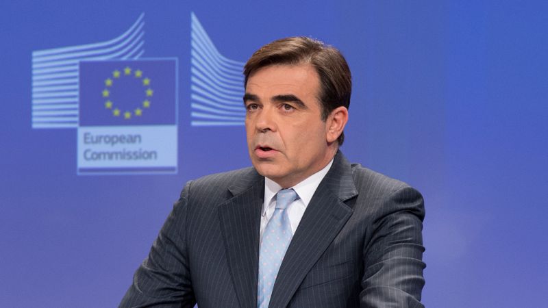 Las mañanas de RNE - Schinas insiste en que nadie perderá con los nuevos presupuestos comunitarios - Escuchar ahora