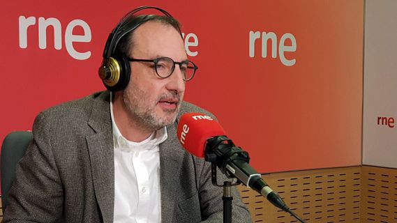 Las mañanas de RNE con Alfredo Menéndez