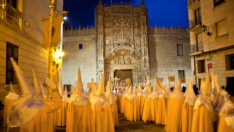 El canto del grillo - Semana Santa: una ceremonia colectiva que combina lo divino y lo humano - Escuchar ahora