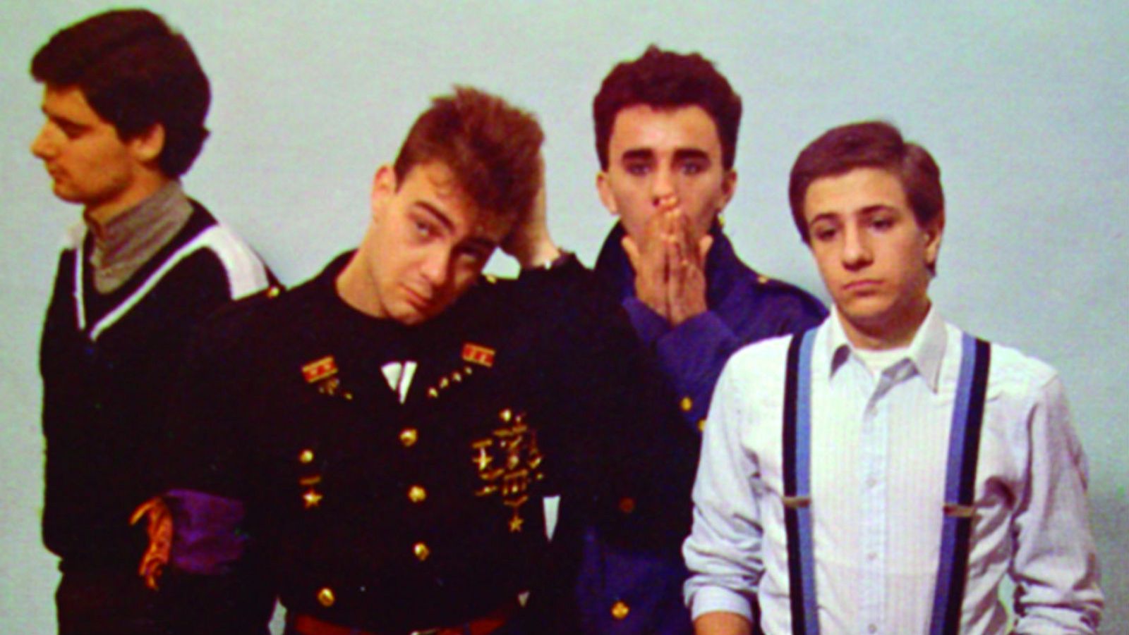 Historia del pop en español- Golpes Bajos - Devocionario - 31/3/18 - Escuchar ahora 