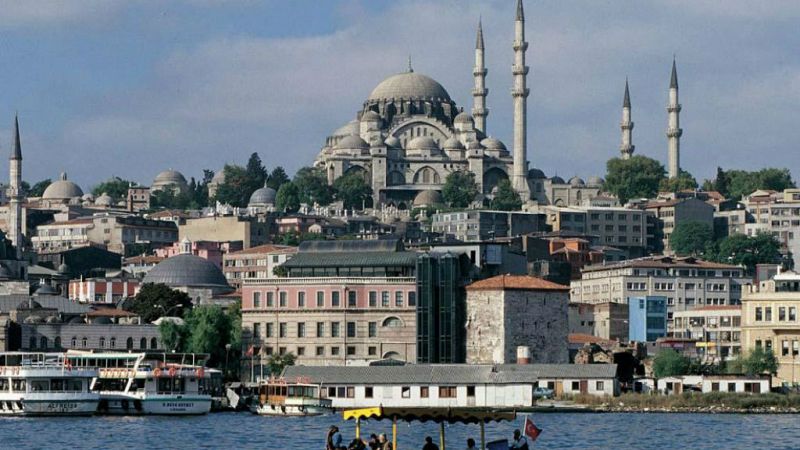 Entre paréntesis - Estambul, 'La ciudad de los tres nombres' - Escuchar ahora