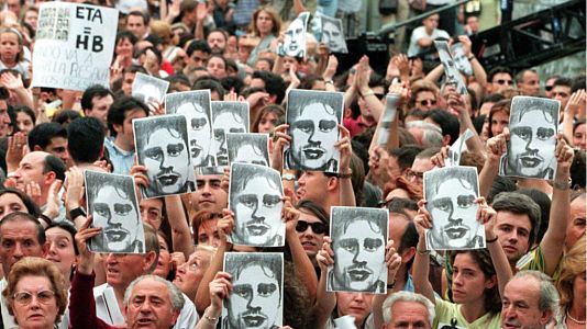 Reportajes en Radio 5 - Reportajes en R5 - La triple derrota de ETA - 03/05/18 - Escuchar ahora