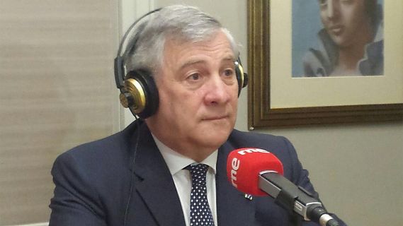 Las mañanas de RNE con Alfredo Menéndez