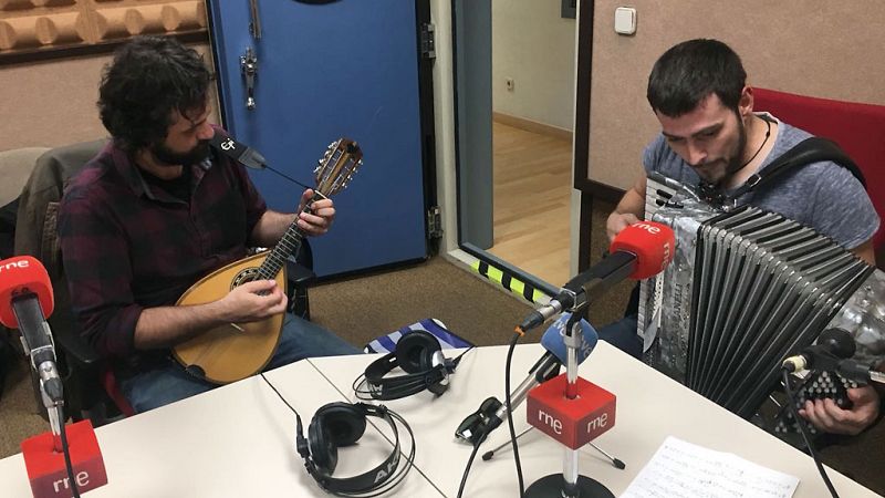 Gente despierta - Fetén Fetén adelanta en acústico su disco 'Melodías de ultramar' - Escuchar ahora