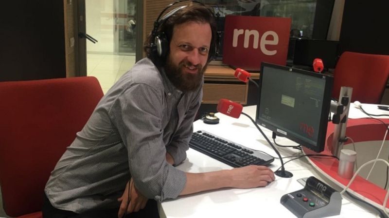 Gente despierta - El actor Edu Soto, en 'Más vale solo que ciento volando' - Escuchar ahora