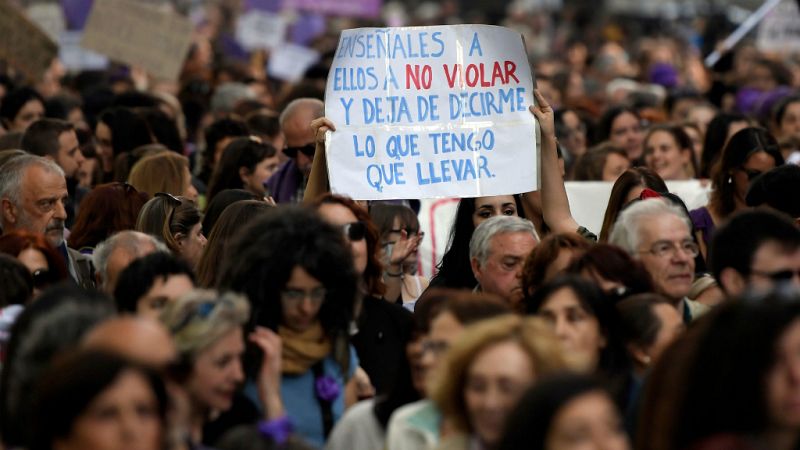  De lo más natural - Cuando las leyes van por un lado y la sociedad, por otro - 20/05/18 - escuchar ahora 