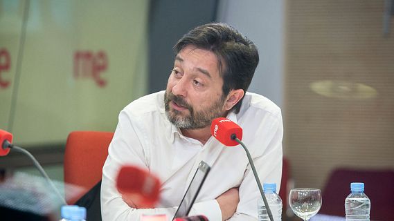 Las mañanas de RNE con Alfredo Menéndez