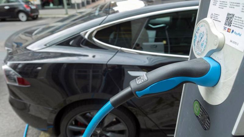 El canto del grillo - En voz alta - Coches eléctricos - Escuchar ahora 