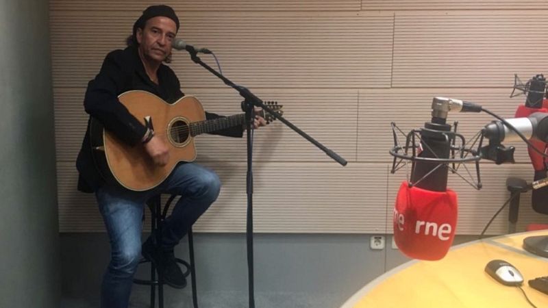 Gente despierta - 'Una vida a tu lado', Álvaro Urquijo y Los Secretos - Escuchar ahora