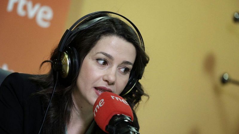 Las mañanas de RNE - Arrimadas recuerda a Sánchez que Torra no renuncia a la independencia - Escuchar ahora