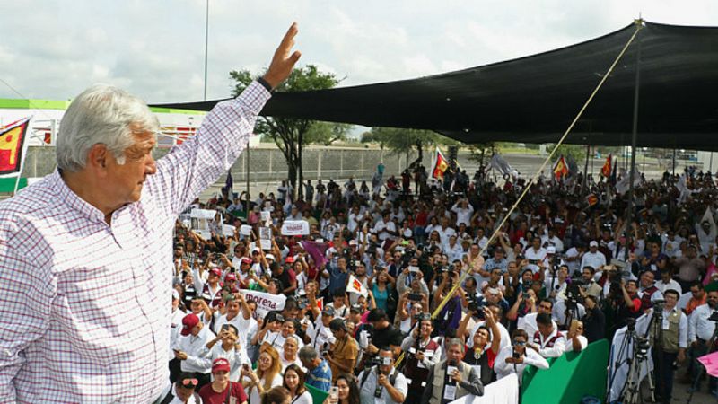 Cinco continentes - López Obrador lidera las encuestas para presidir México - Escuchar ahora