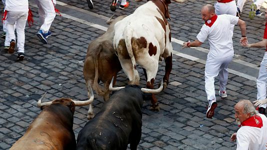 Sanfermines en RNE -  Sanfermines 2018 - Emocionante quinto encierro con los toros de Núñez del Cuvillo - 11/07/18 - Escuchar ahora 