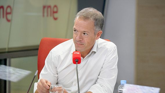 Las mañanas de RNE con Alfredo Menéndez