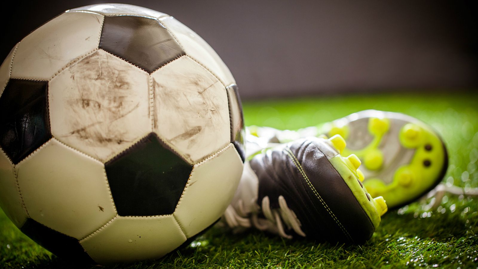 Finanzas para todos los públicos (FUNCAS) - Las finanzas del fútbol español - 13/08/18 - Escuchar ahora