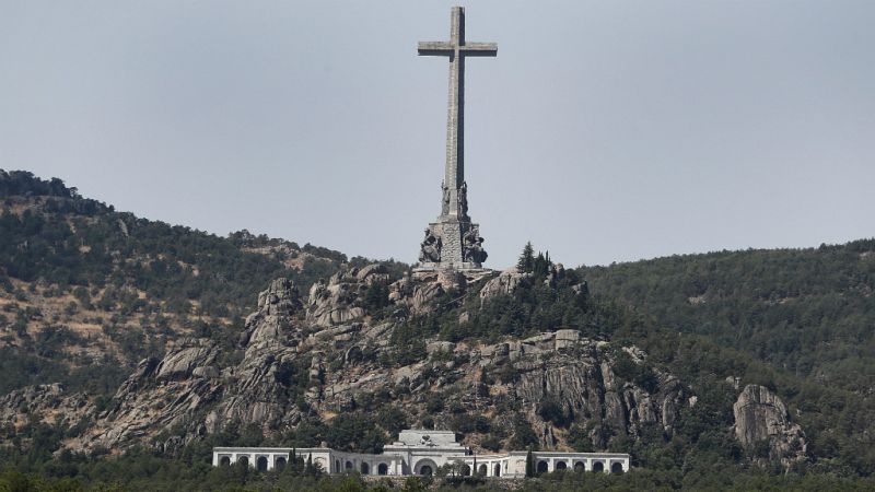 24 horas - Tumba de Franco: el Gobierno aprobará un decreto ley para sacar los restos del Valle de los Caídos - Escuchar ahora