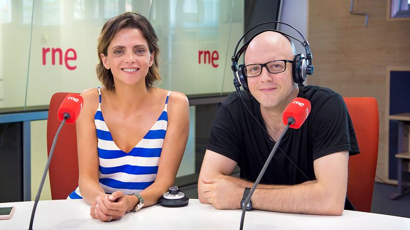 Las mañanas de RNE - Zoe Berriatúa vuelve a contar con Macarena Gómez para su nueva película, 'En las estrellas' - Escuchar ahora