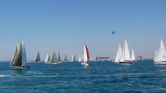 Españoles en la mar