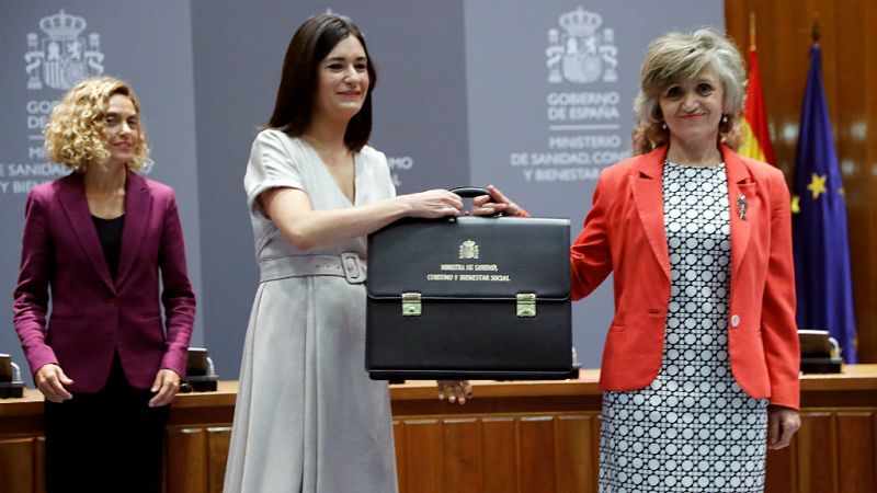  14 horas - María Luisa Carcedo toma posesión como ministra de Sanidad - Escuchar ahora 