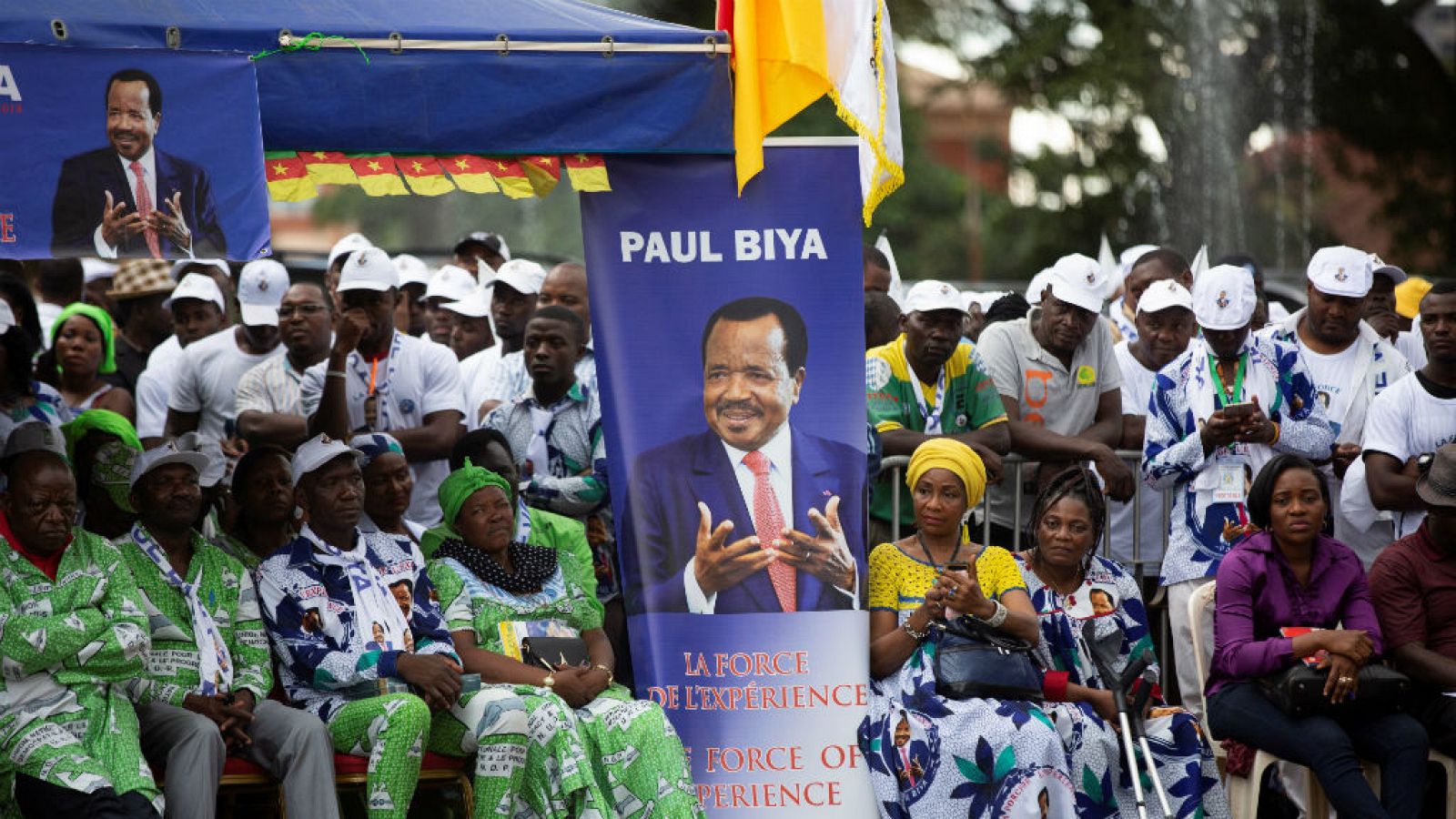  Cinco Continentes - Paul Biya busca revalidar su presidencia en Camerún este domingo - Escuchar ahora