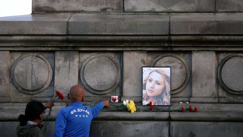  Cinco Continentes - Conmoción por la violación y asesinato de una periodista búlgara en su país - Escuchar ahora