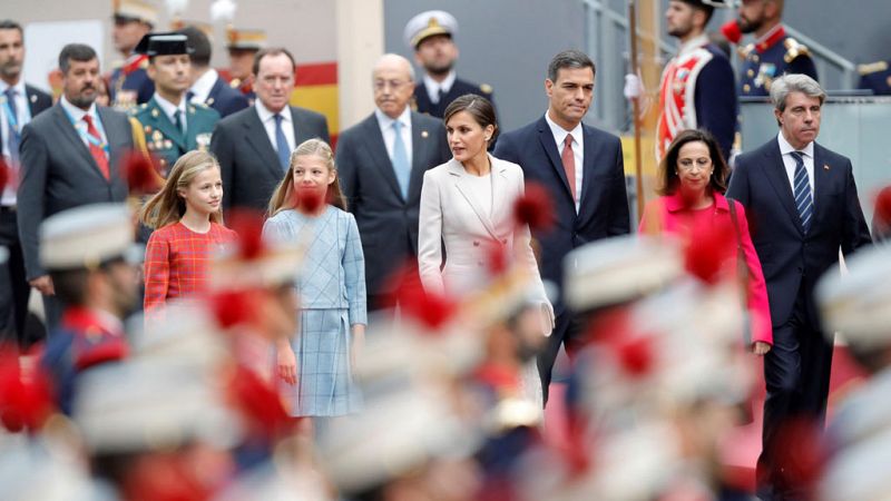 14 horas - Abucheos a Pedro Sánchez y vivas al rey en el desfile del 12-O - Escuchar ahora