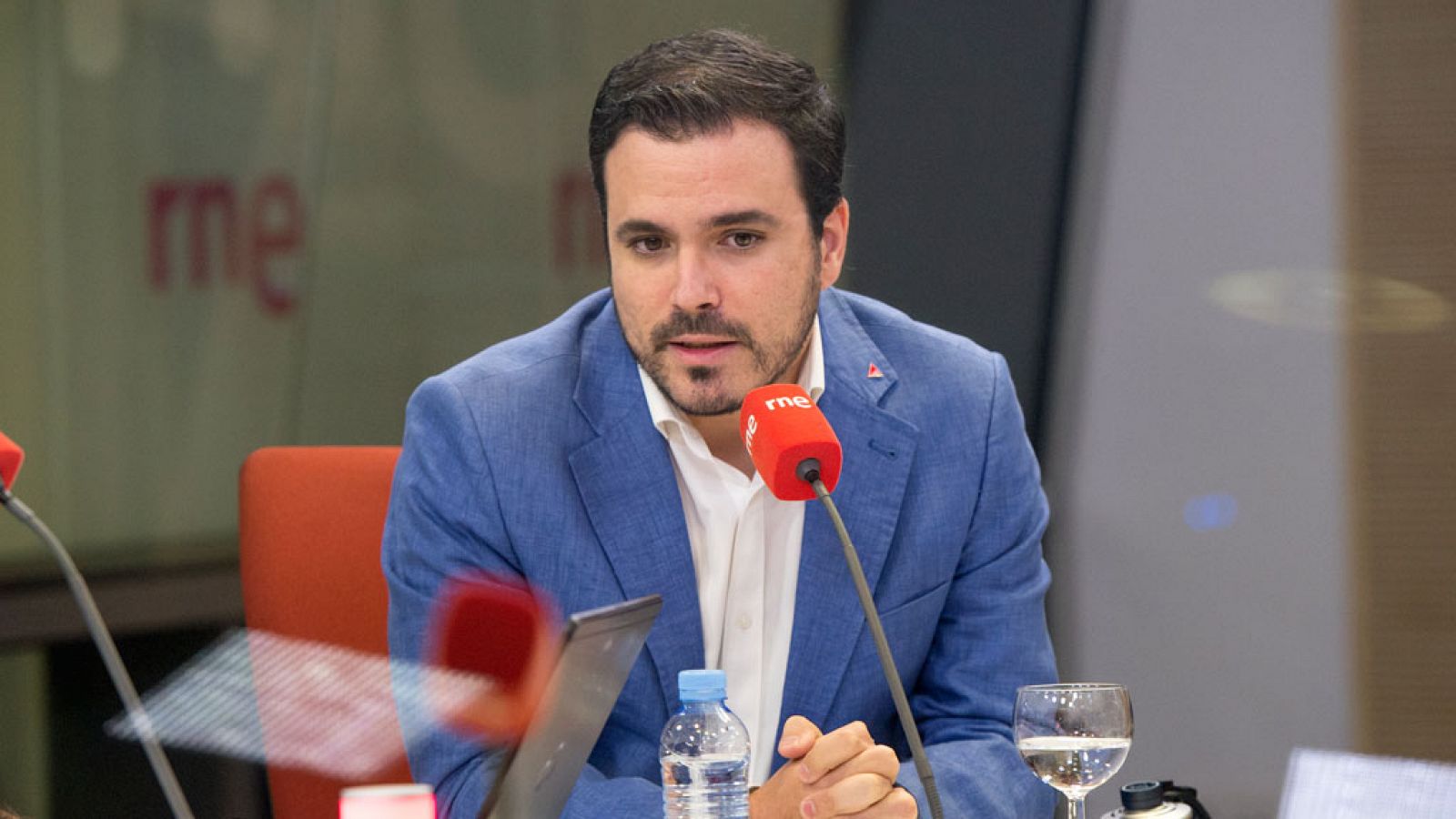 Las mañanas de RNE con Íñigo Alfonso - Garzón (IU), crítico con el pacto de los PGE - Escuchar ahora