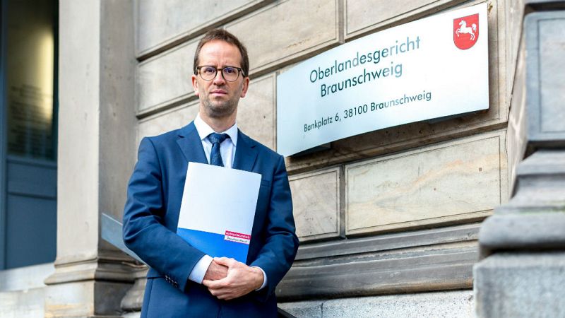  Boletines RNE - Primera demanda colectiva contra Volkswagen en Alemania - 01/11/18 - Escuchar ahora 