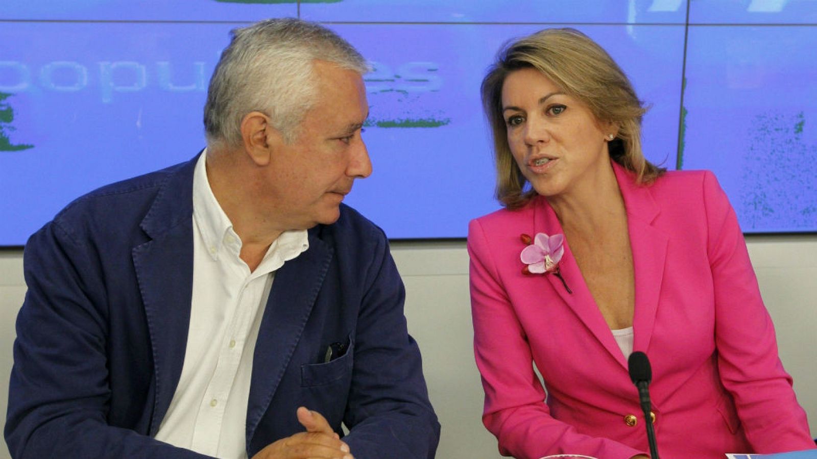  Boletines RNE - Cospedal niega cualquier tipo de pago al excomisario Villarejo - 02/11/18 - Escuchar ahora 