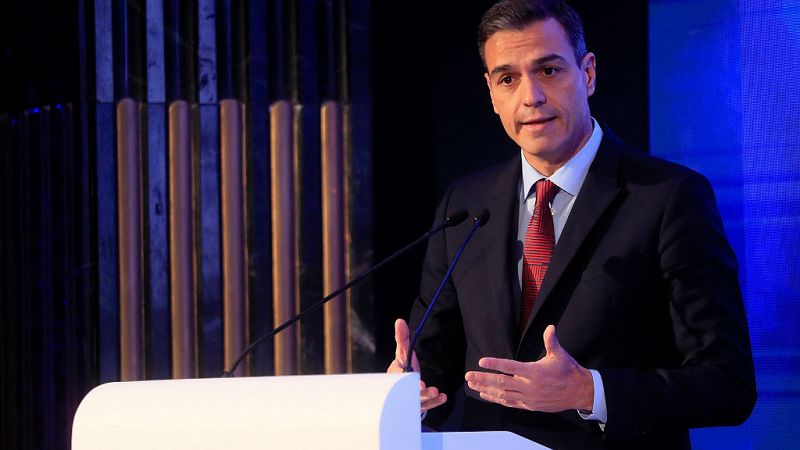 Boletines RNE - Sánchez defiende su reforma para que la banca pague el impuesto de las hipotecas