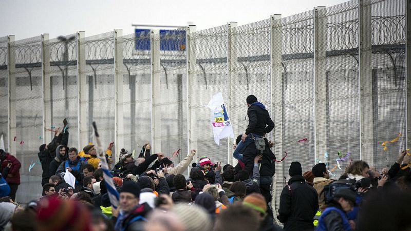 14 horas - Los otros muros que dividen de Europa - Escuchar ahora