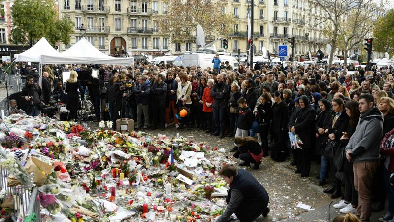 Las mañanas de RNE con Íñigo Alfonso - Tercer aniversario del triple atentado yihadista de París - Escuchar ahora