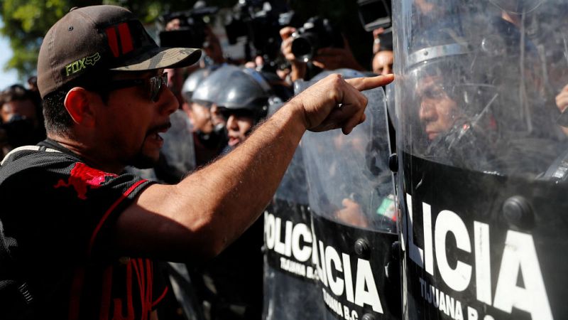 Las mañanas de RNE con Íñigo Alfonso - La localidad mexicana de Tijuana, desbordada y en tensión por las caravanas de migrantes - Escuchar ahora